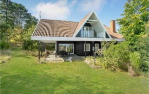 4 Bedroom Nice Home In Knebel in Ørby